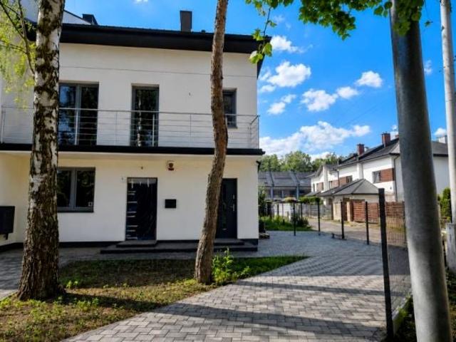 Magnolii 130,50 m², Marki