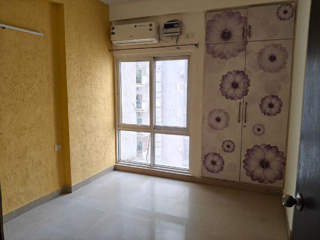 Mahagun Moderne 2 Bedroom 1250 Sq. Ft. Apartment in Sector 78 Noida Listing ID: #10082