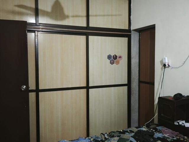 Maharaja Retreat CHS 3 Bedroom 1580 Sq. Ft. Apartment in Goregaon East Mumbai Listing ID: #10228