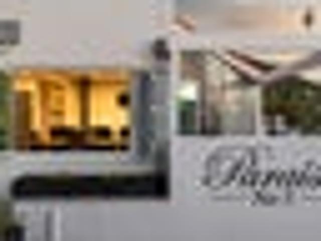 Mahina Bay, 3 bedrooms, $850 pw