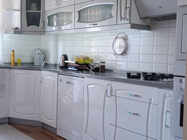 Mahir Emlak'tan E5 Çok Yakın Full Eşyalı Kiralık 3+1 Daire