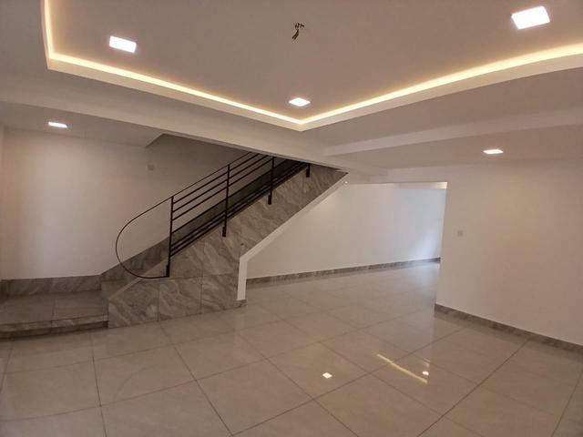 Mahkota Cheras Double Storey 20x65 New Renovated