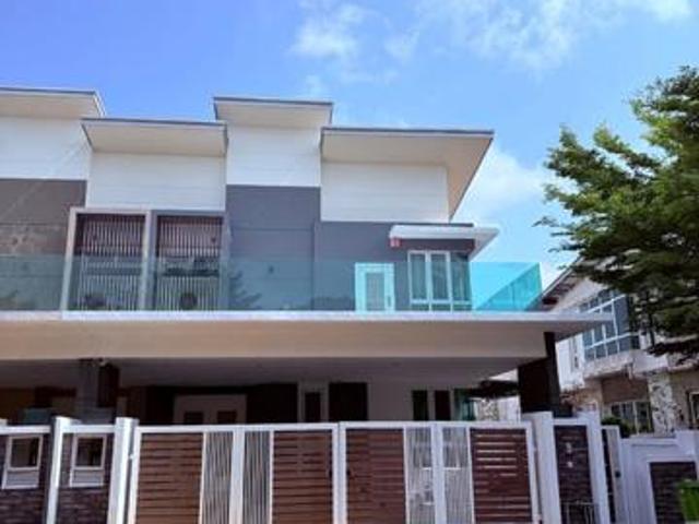 MAHKOTA HEIGHT double storey semi D