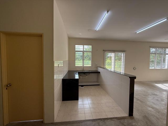 Mahkota Hill 1 Tingkat Bungalow Tasik Senangin 5 mins to Eco Majestic