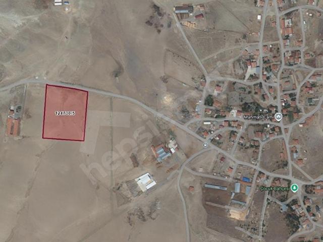MAHMATLI KÖYÜNÜN GİRİŞİNDE 17.825 M2 SATILIK TARLA