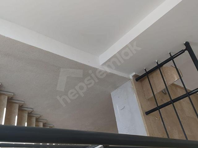 MAHMUTBEY CADDESİNDE DEPOLU 170M2 DÜKKAN MAGAZA