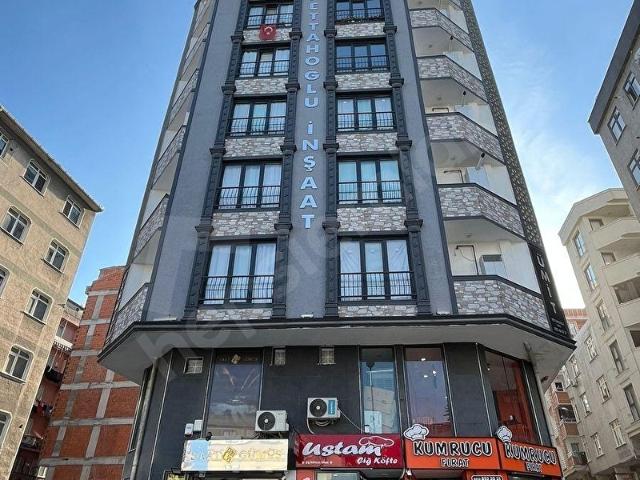 MAHMUTBEY ANA CADDE ÜSTÜ SATILIK 2+1 ARAKAT