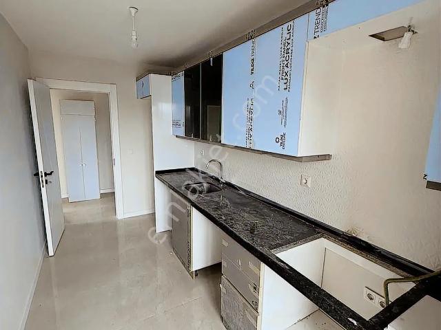 Mahmutbey Güneşli / Yıllık Kira Peşin 3+1 101 M² / Revan Park