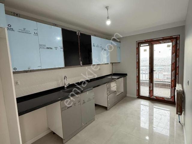 Mahmutbey Güneşli / Sıfır 2+1 103 M² Şık Ferah / Revan Park