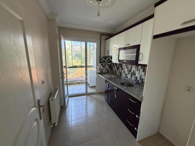 Mahmutbey Site İçi / 2+1 90 M² / Geniş Ferah Ara Kat Köşe Daire