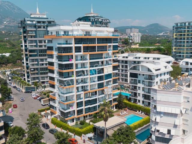 Mahmutlar'da Full Aktiviteli Sitede 1+1 Eşyalı Daire