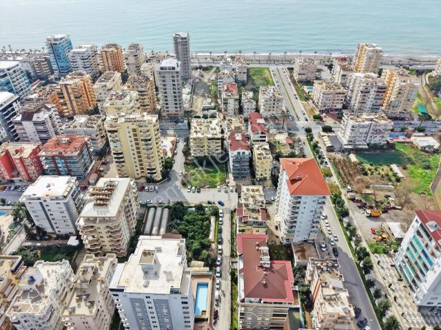 Mahmutlar'da Satılık 4+1 Dubleks Full Eşyalı Daire Denize Yakın