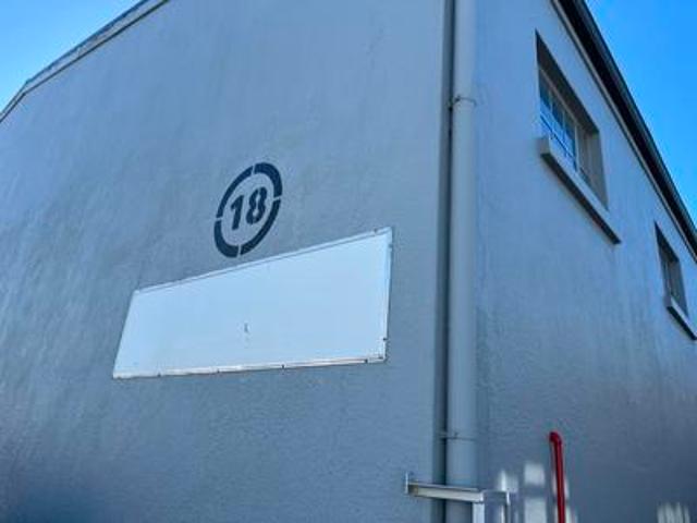 maitland warehouse to let ±423m²