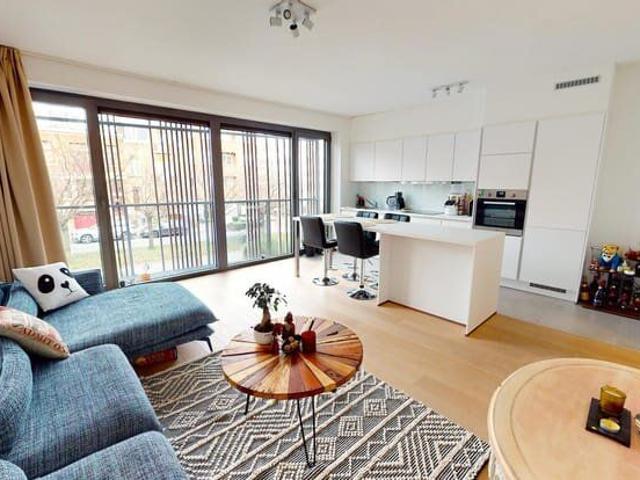 MAI/CERISIERS: BEL APPARTEMENT 2 CHAMBRES +/ 80M2