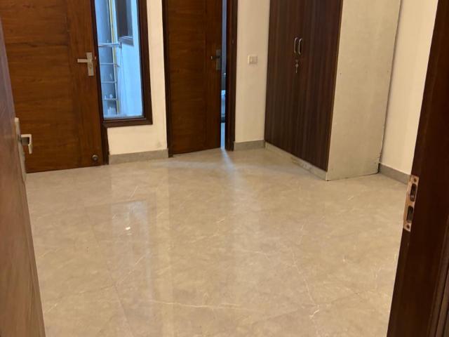 Maidangarhi 3 Bedroom 150 Sq. Ft. Builder Floor in Chattarpur Delhi Listing ID: #9500