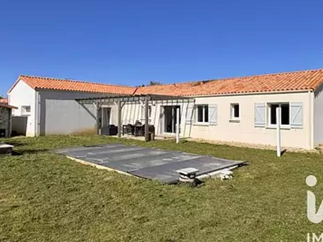 Maillezais 85420 Achat / Vente maison 8 pièces t8 parking