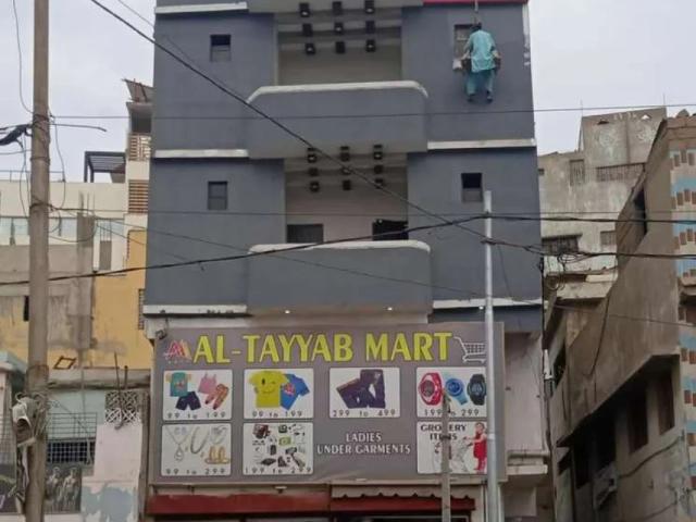 Main Bakra piri chock west open New construction Karachi Lyari Town ID 05470