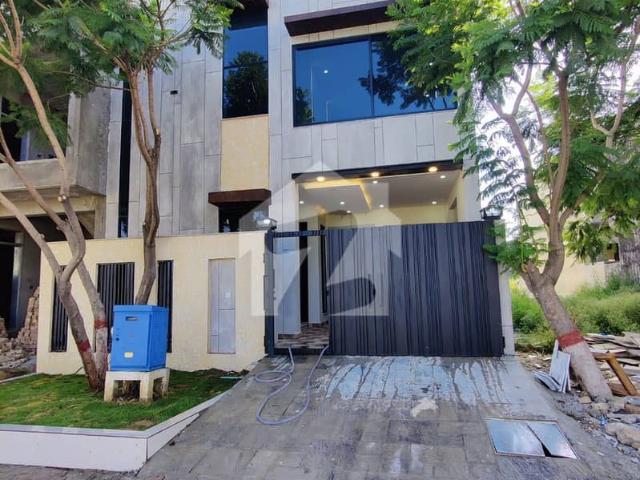 Main Double Road Double Unit House @2.65 Cr F block sector B17 Islamabad