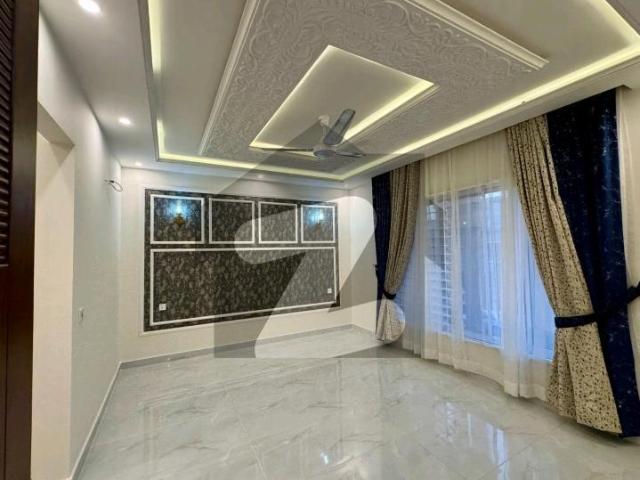 Main Double Road House Is Available For sale In Citi Housing Society