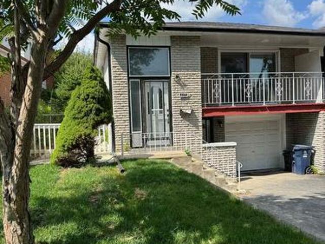 Main Floor 117 Pindar Crescent, Toronto, ON, M2J 3L3 house for lease | Listing ID C13553 | Royal LePage