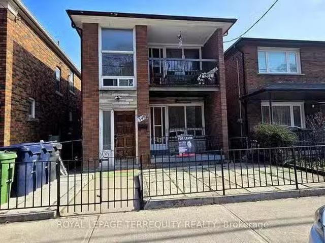 Main Floor 1349 Davenport Road, Toronto, ON, M6H 2H5 house f.