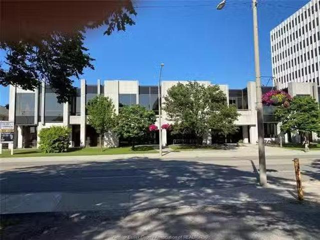 Main Floor 850 Ouellette Avenue, Windsor, ON, N9A 4M9 commer.