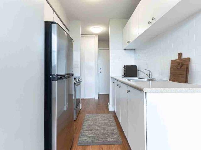 Main Place 2 Bedroom Apartment for Rent at 2000 Main St W, Hamilton, ON L8S 4M8 Ainslie Wood West