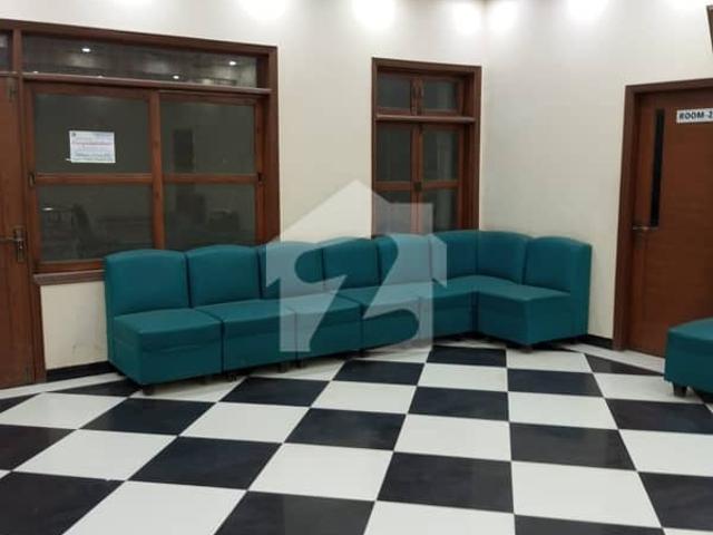 Main Road Furnished Commercial Bungalow For School, Institute, Coaching