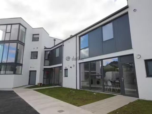 Main St, Watergrasshill, Co. Cork is for rent