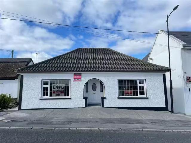 Main Street, Carraroe, Co. Galway