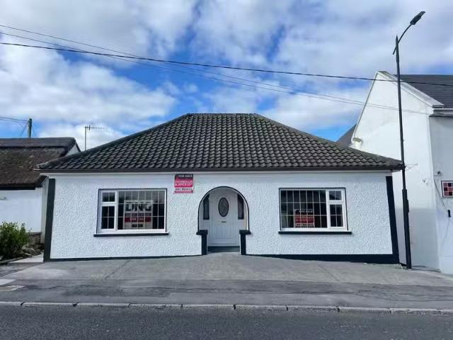 Main Street, Carraroe, Co Galway, H91X438 is for sale