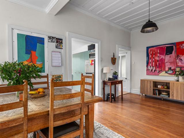 Main Street Charm Character Villa on 2031m2