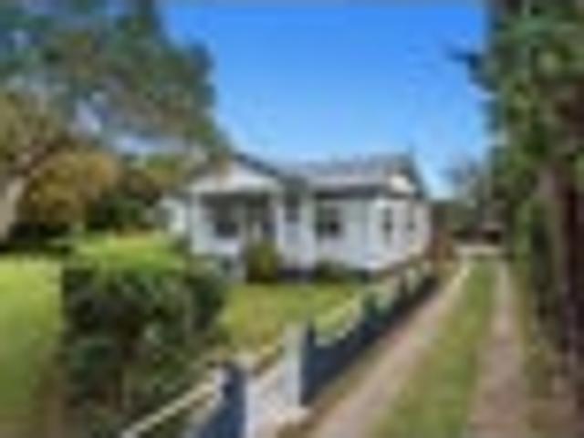 Main Street Charm Character Villa on 2031m2