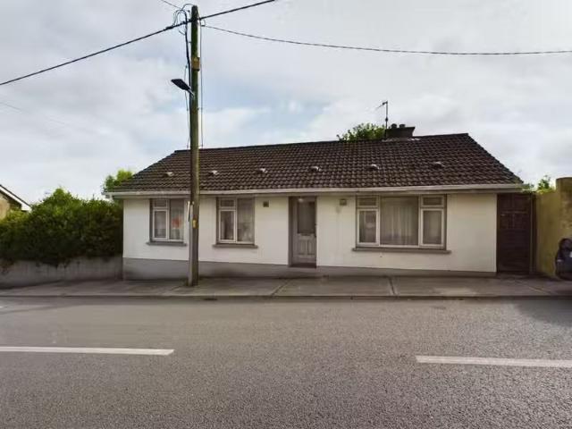 Main Street, Glanworth, Glanworth, Co. Cork, P51C6NK is for sale