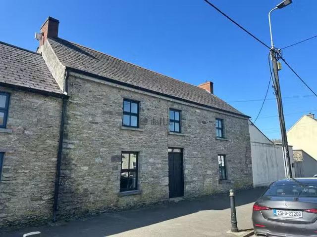 Main Street, Stoneyford, Stoneyford, Co. Kilkenny is for rent