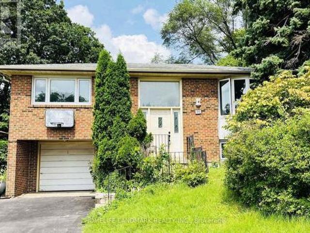 Main 16 Lochinvar Crescent, Toronto, ON, M3A 3K1 house for lease | Listing ID C13615 | Royal LePage