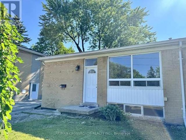 Main 21 Davis Road, Aurora, ON, L4G 2B4 house for lease | Listing ID N13498 | Royal LePage