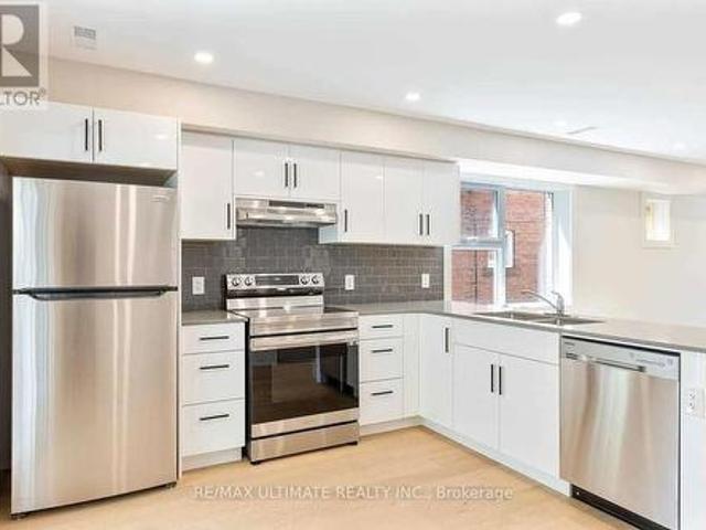 Main & 2Nd Flr 41 Bowie Avenue, Toronto, ON, M6E 2P2 house for lease | Listing ID W13503 | Royal LePage