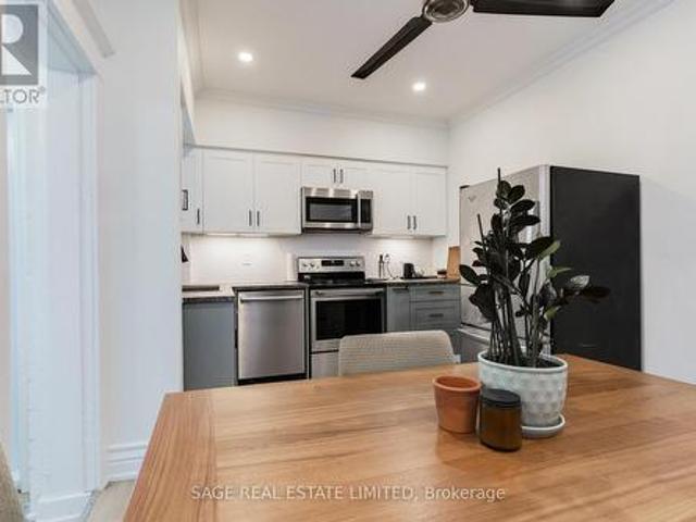 Main 37 Rusholme Road, Toronto, ON, M6J 3H3 house for lease | Listing ID C13618 | Royal LePage