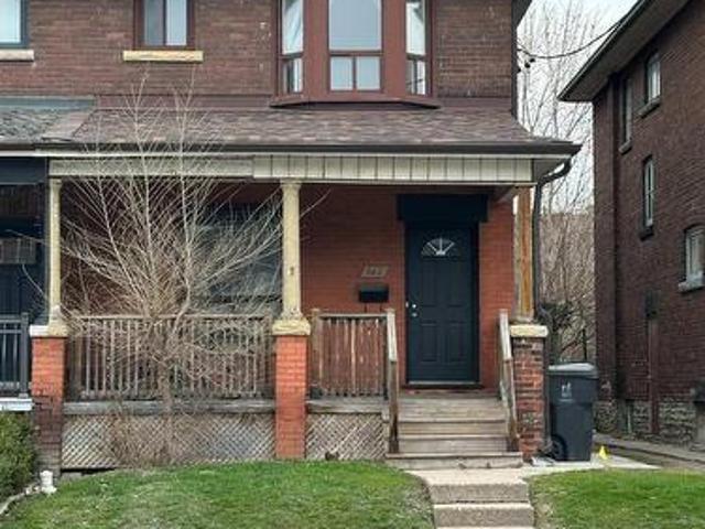 Main 563 Ossington Avenue, Toronto, ON, M6G 3T4 house for lease | Listing ID C13502 | Royal LePage