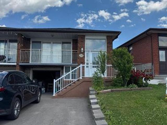 Main 50 Blossom Crescent, Toronto, ON, M3N 2B2 house for lease | Listing ID W13521 | Royal LePage