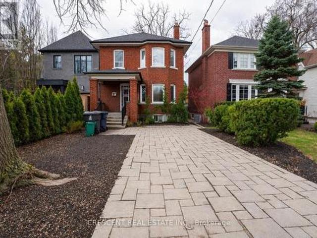 Main 520 Prince Edward Drive N, Toronto, ON, M8X 2M5 house for lease | Listing ID W13590 | Royal LePage