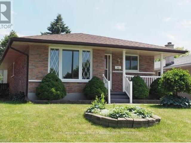 Main 86 Overlea Crescent, Kitchener, ON, N2M 5A9 house for lease | Listing ID X13079 | Royal LePage