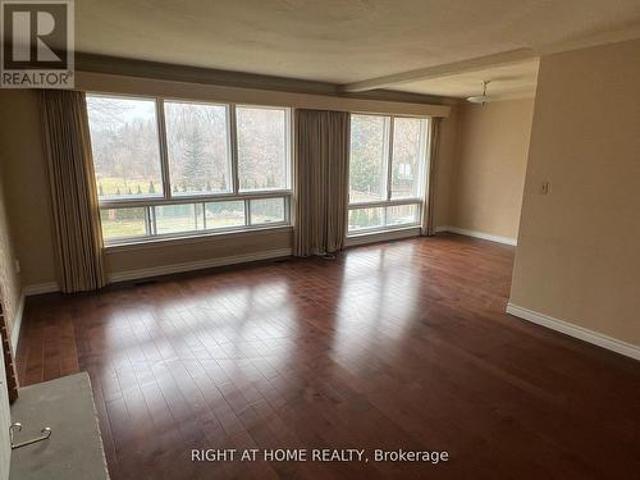Main 9 Waterfield Drive, Toronto, ON, M1P 3W4 house for lease | Listing ID E13472 | Royal LePage