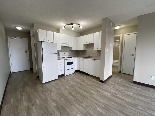 Mainstreet 402 2 Bedroom Apartment for Rent at 402 Avenue P S, Saskatoon, SK S7M 2W6 Pleasant Hill