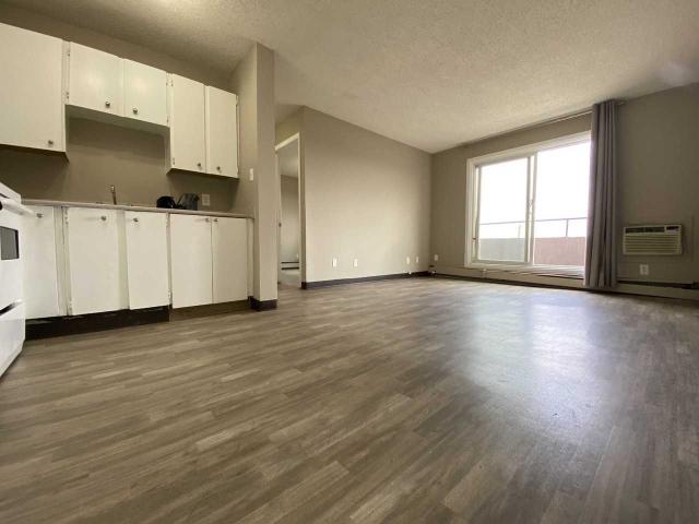 Mainstreet 402 2 Bedroom Apartment for Rent at 402 Avenue P S, Saskatoon, SK S7M 2W6 Pleasant Hill