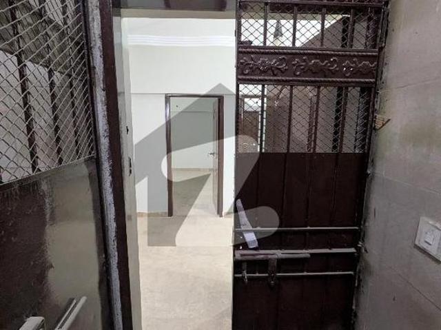 Maintain Flat For Rent Gulshan e Iqbal Block 13/C