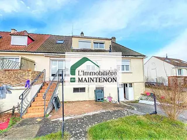 Maintenon 28130 Achat / Vente maison 7 pièces t7 au dernier étage terrasse