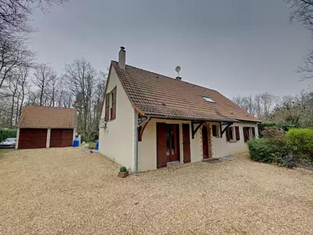 Maintenon 28130 Achat / Vente maison 7 pièces t7 au dernier étage terrasse
