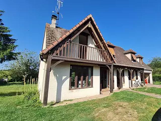 Maintenon 28130 Achat / Vente maison 7 pièces t7 au dernier étage terrasse
